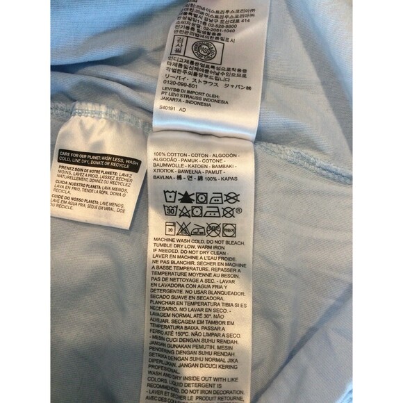 Levis Shirt Womens Sz S Light Blue Spell Out Logo Casual Relaxed T Shirt Cotton - Picture 4 of 4